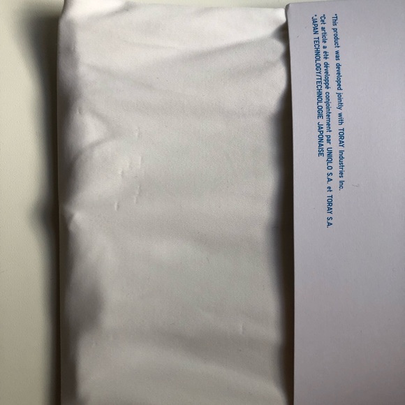 Uniqlo Hana Tajima Airism Turtleneck Size S - Picture 4 of 4